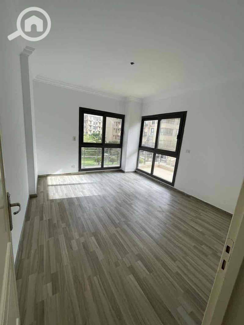 5 ccf13190-f202-40f1-b6e1-5ee26ef7f96d. jpg