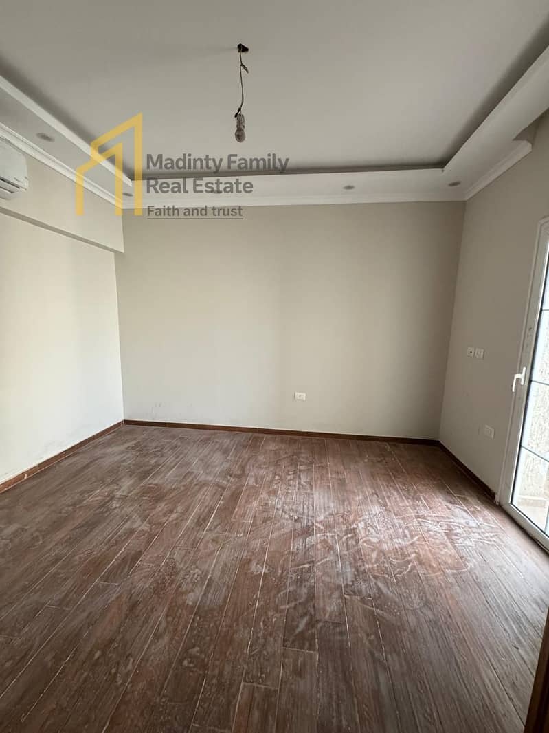 7 82ef1b47-6fde-4f1e-ba58-ab28804dd613. jpg