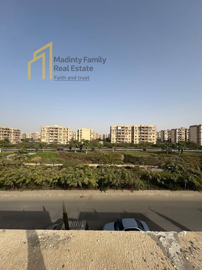 14 83253a3e-b746-41d3-8c8b-2eb010452861. jpg