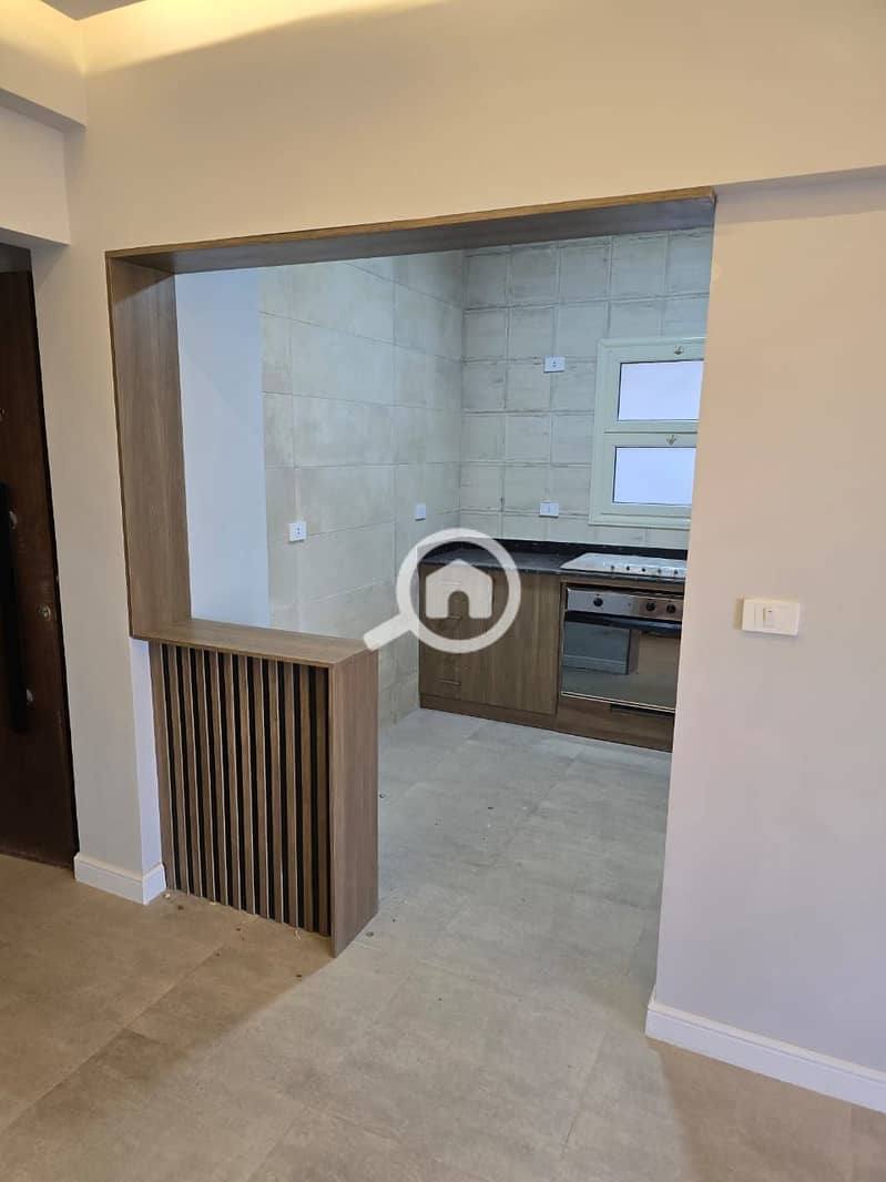 2 4b4d48e4-b2f8-45b6-b91c-ed42ca78c31b. jpg