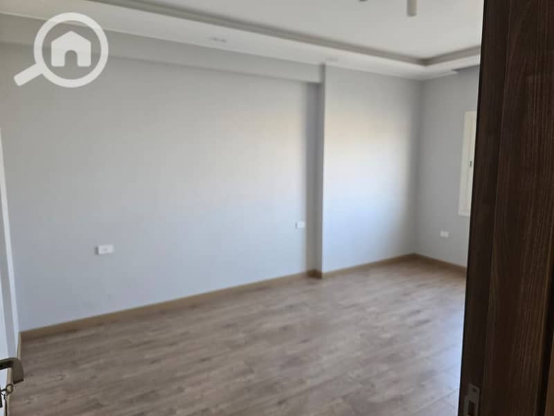 9 852ef8f1-6ce2-45a2-81ee-26ec6d07d9bf. jpg