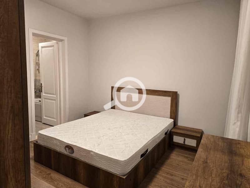 4 677e0a4e-9814-43df-bc73-4ee93e2ac861. jpg