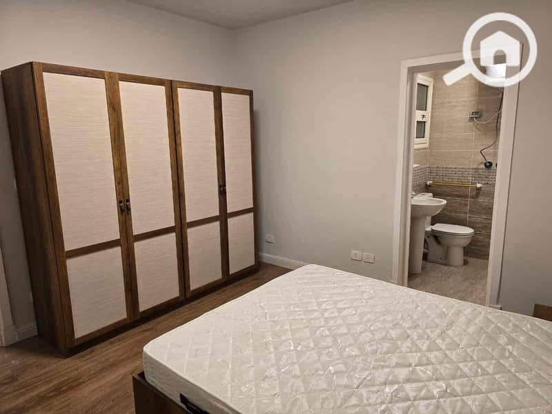 5 322dc404-7e04-43bd-b40b-e0b16d0c03d9. jpg