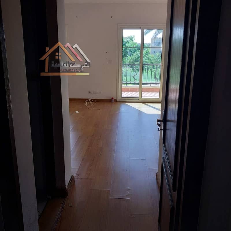 15 b5e3212e-4915-4560-b434-0ff960a8ba2c. jpg