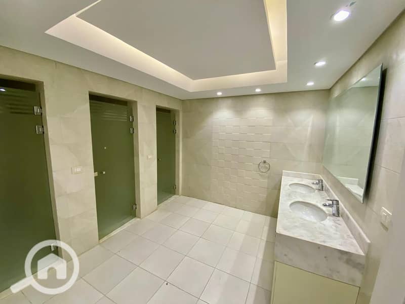 28 WhatsApp Image 2026-01-08 at 19.24. 22 (2). jpeg