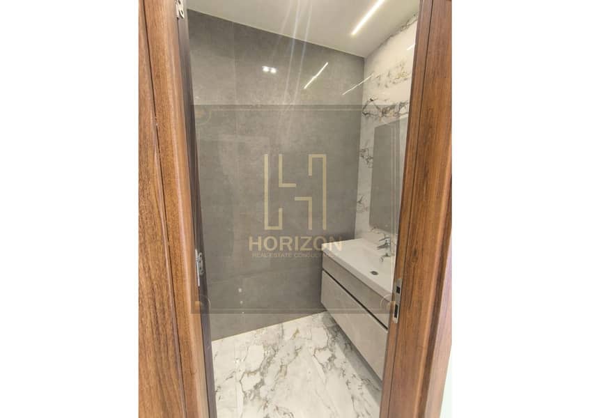 10 WhatsApp Image 2026-01-07 at 1.16. 44 AM (3). jpg