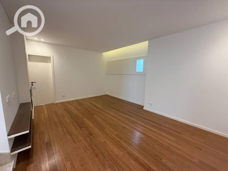 12 WhatsApp Image 2025-11-09 at 7.17. 41 PM (2). jpeg