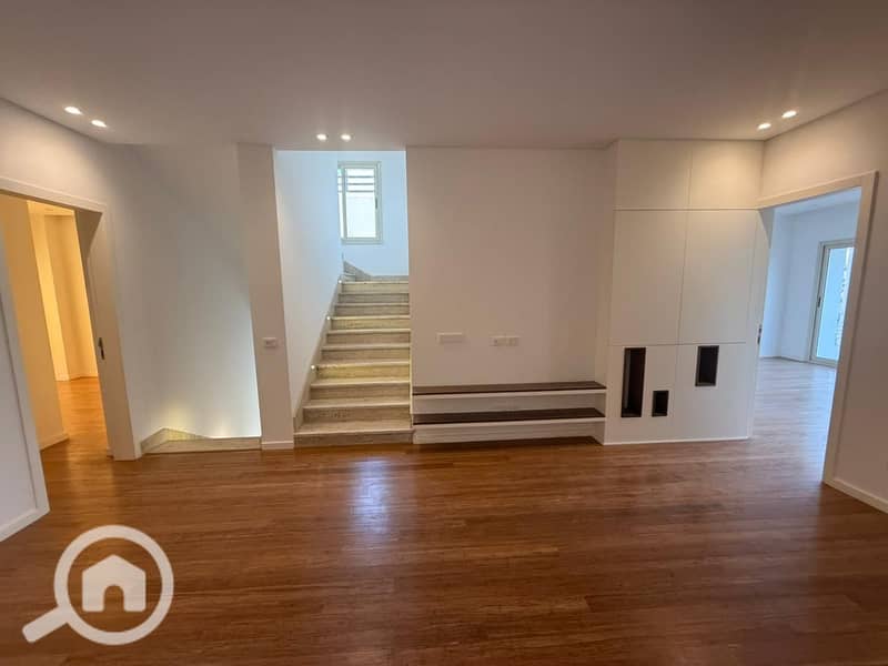 18 WhatsApp Image 2025-11-09 at 7.17. 42 PM (1). jpeg