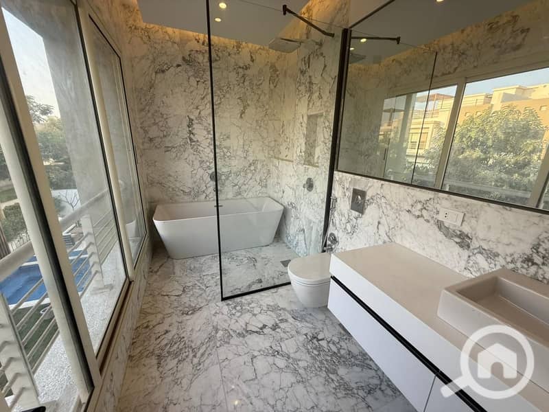 21 WhatsApp Image 2025-11-09 at 7.17. 42 PM (4). jpeg