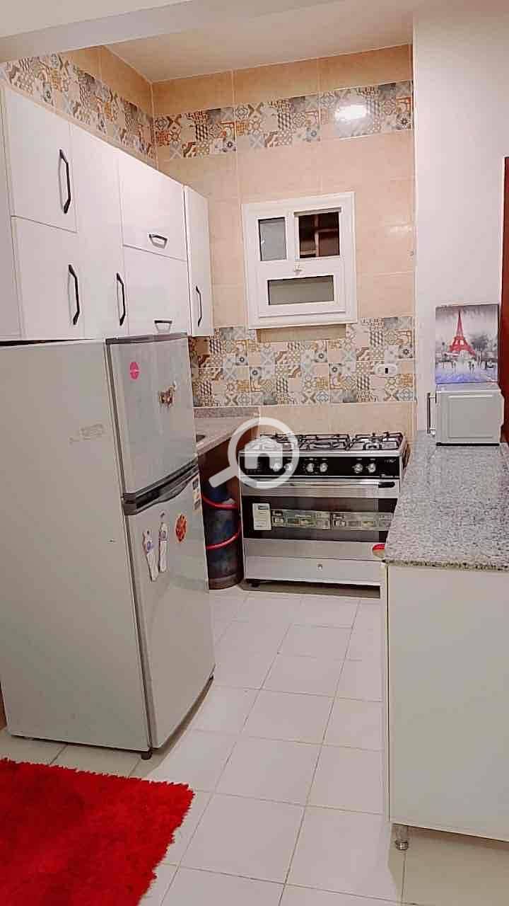 6 d8fa0f8c-b781-4b39-a95c-9779cce86d6d. jpg