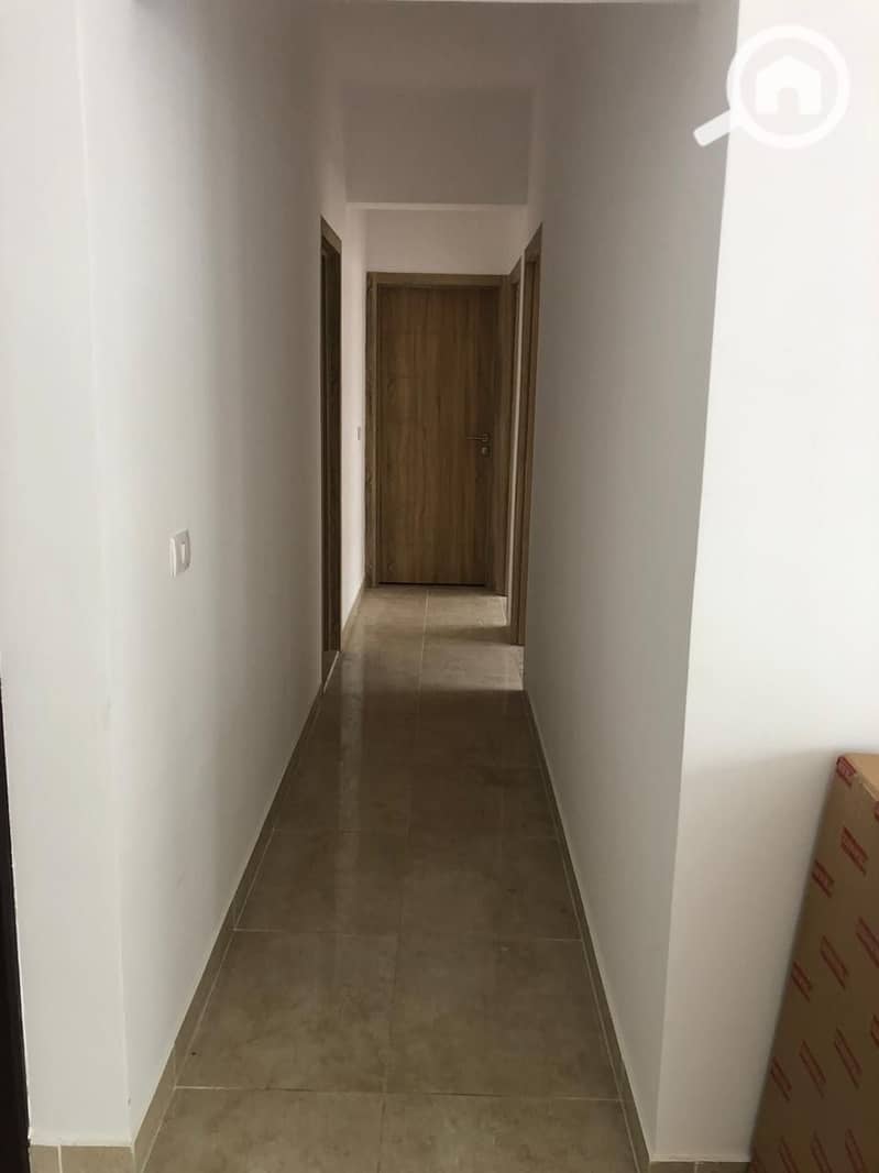 4 c913b500-0fc2-4b9a-998f-13366fc41f30. jpeg