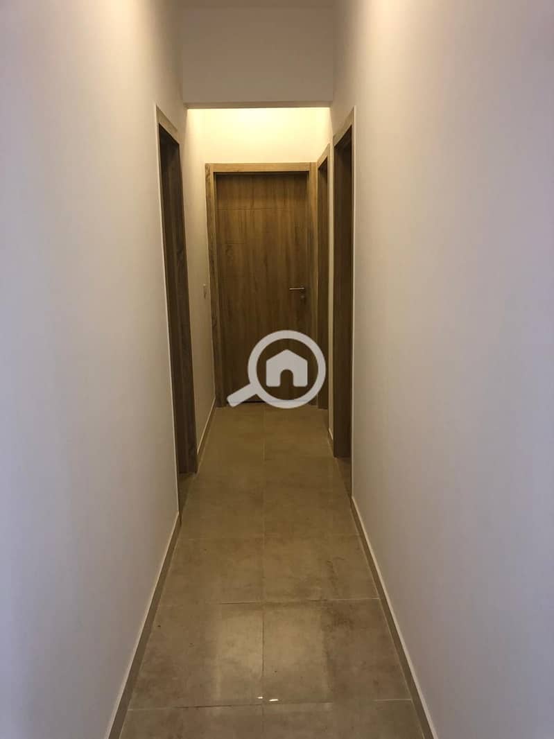 8 acc487d5-3d88-47b0-a70b-47094ad1fd47. jpeg