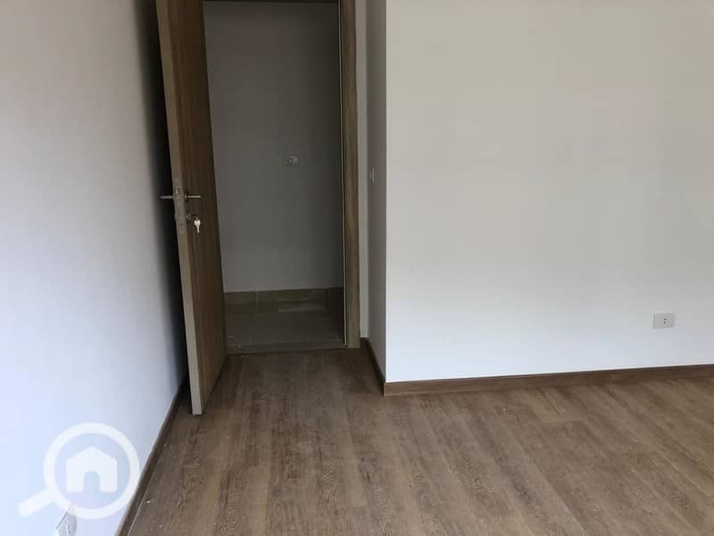 16 80b5fa9f-7c17-4494-9732-41d2bb5084db. jpeg