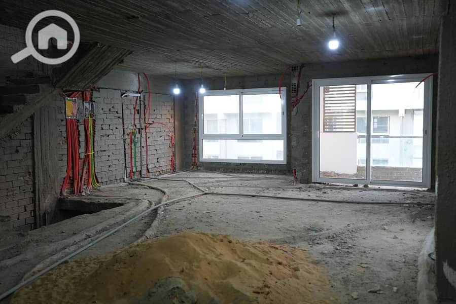 2 7a93b6e4-e392-41a8-b52c-c7a8c2ffaf37. jpg