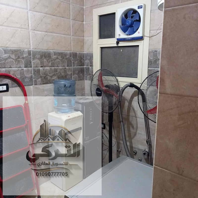 8 5637fefb-f7b2-4378-b968-3f0a7fa1dd07. jpg