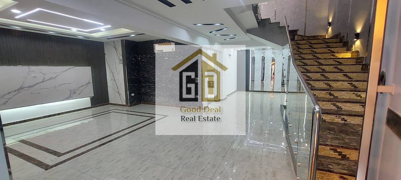 7 6d583cdb-78d6-470d-9b50-16a428a72261. jpg