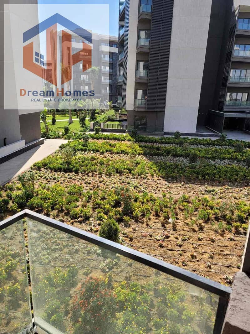 8 c508fb5e-0172-4d80-a16e-5bd261ccb747. jpg