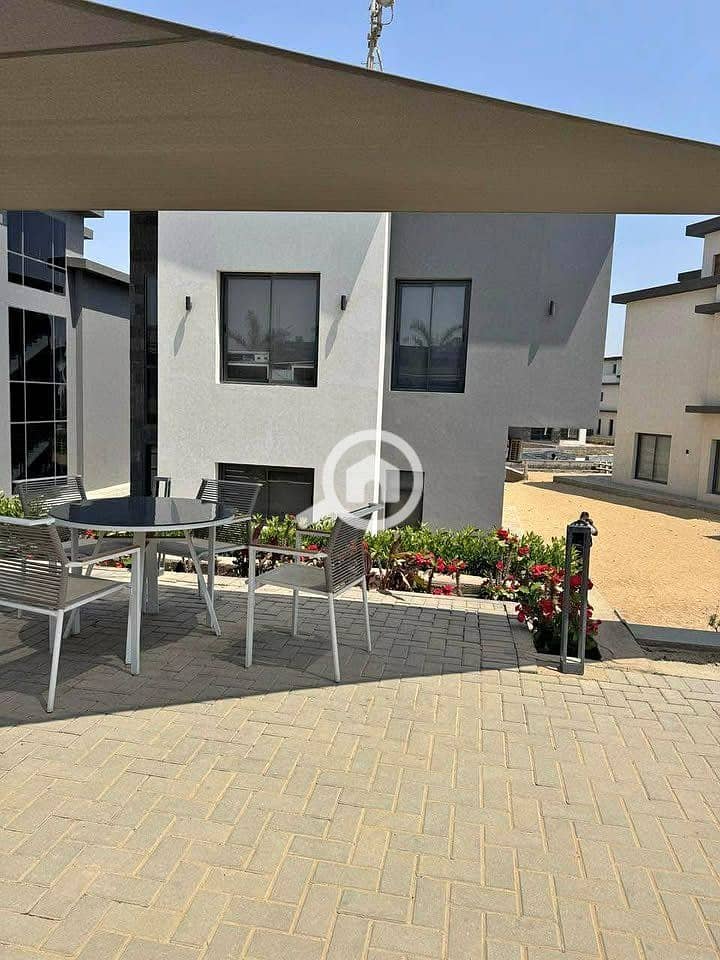 5 599071226_855246246873680_1237113327288405812_n. jpg