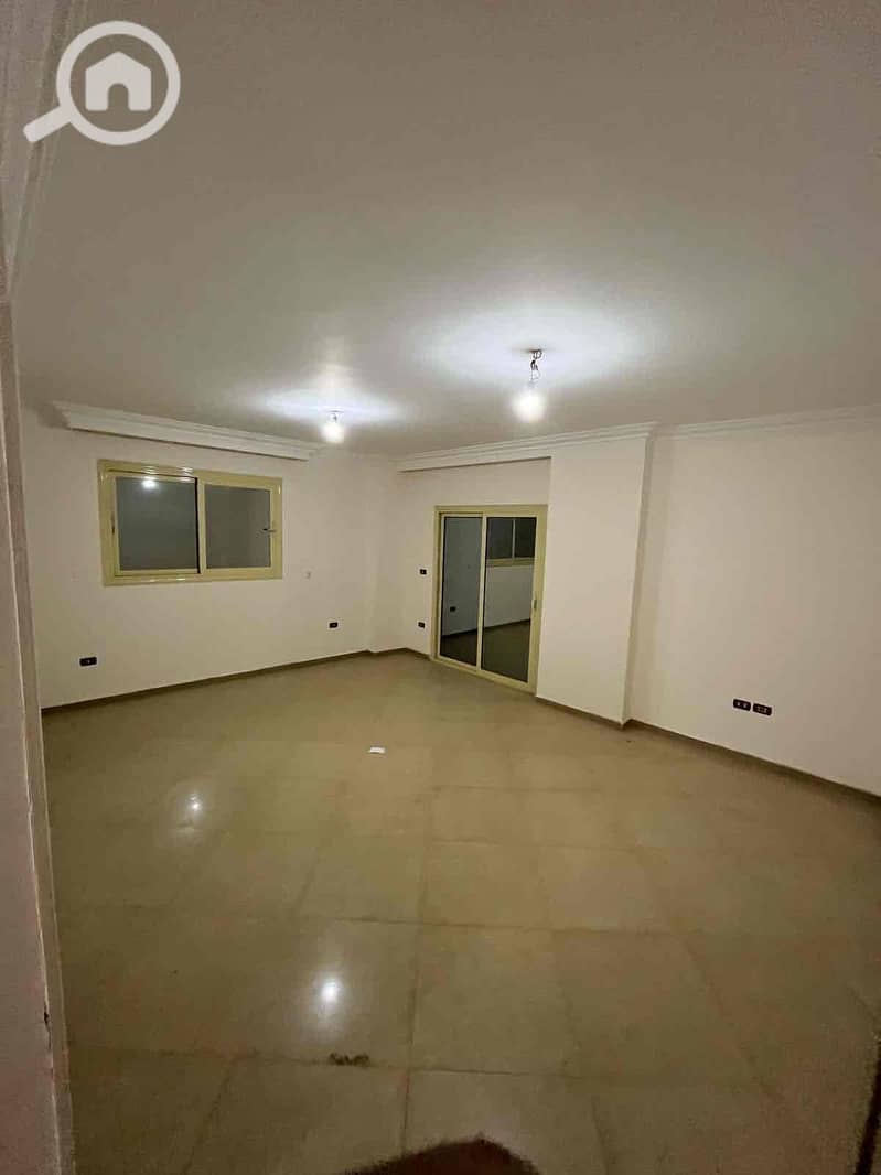 e938f0c5-b24e-4f31-9387-dede9915836d. jpg e938f0c5-b24e-4f31-9387-dede9915836d. jpg