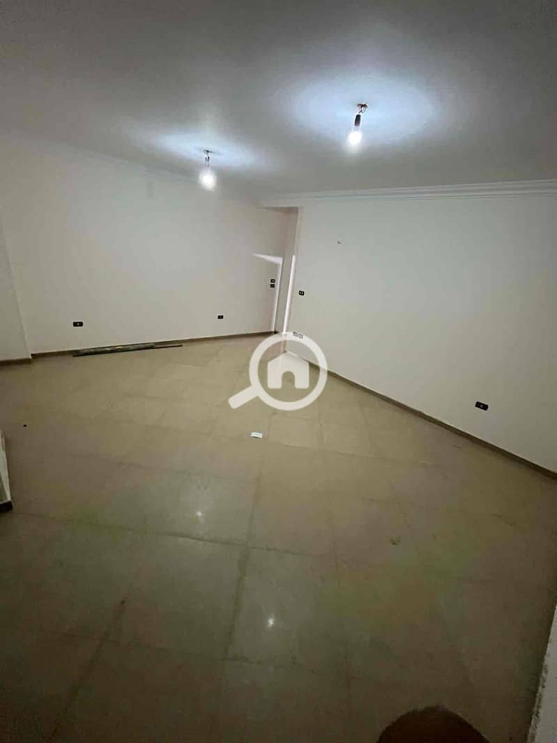 4 6779db31-ec8b-400e-a093-7d4cf030f555. jpg