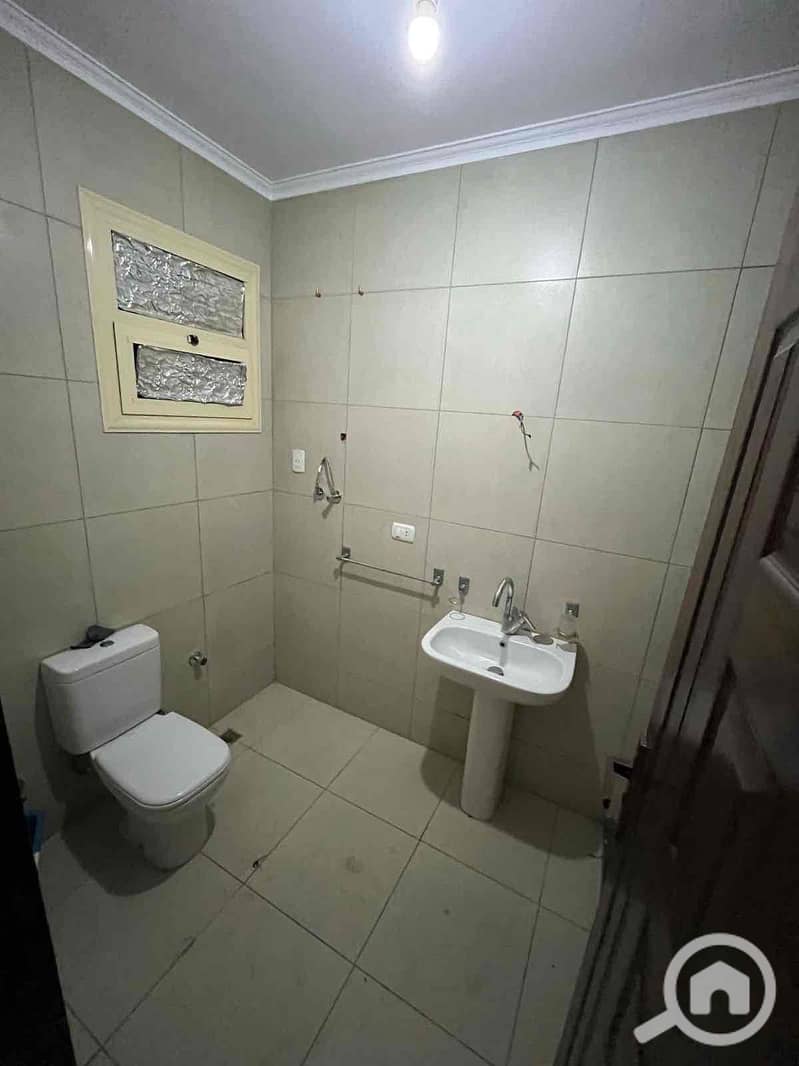 8 62d84cc6-0e68-4cfb-9c3d-8ba752a1a97c. jpg