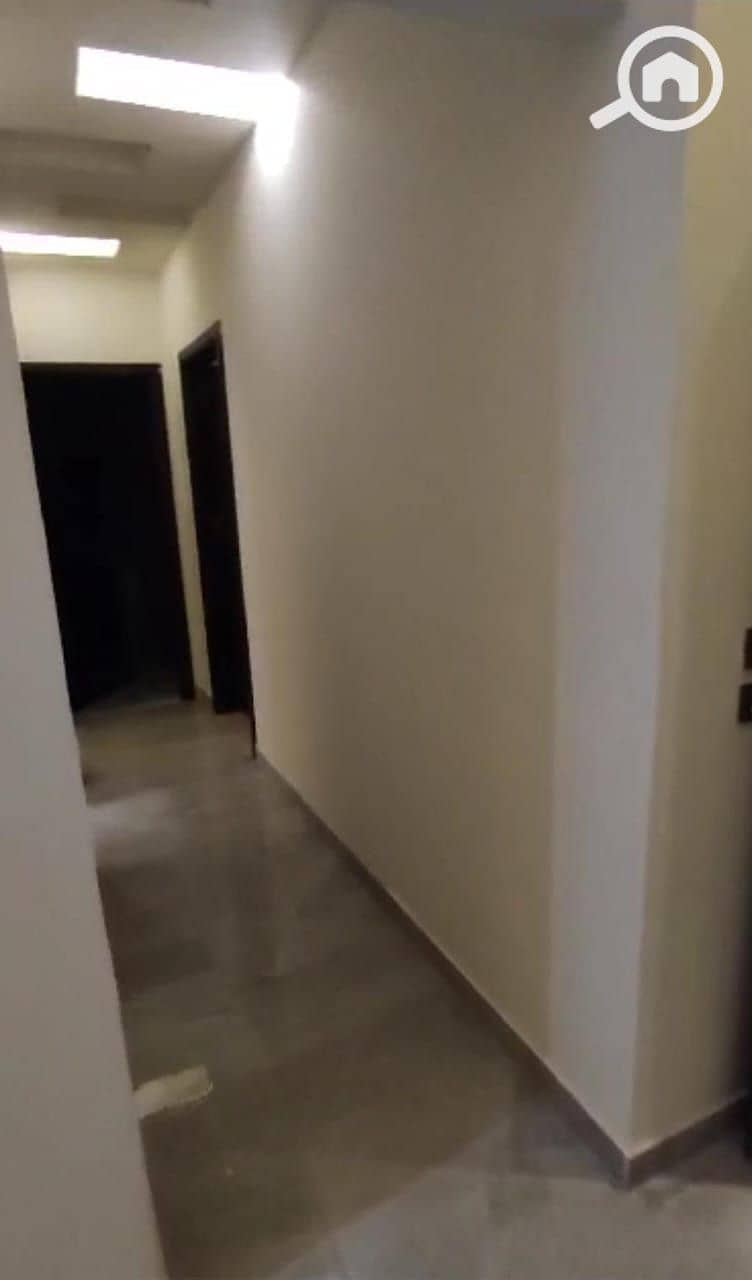 10 WhatsApp Image 2026-01-28 at 1.18. 35 PM. jpeg