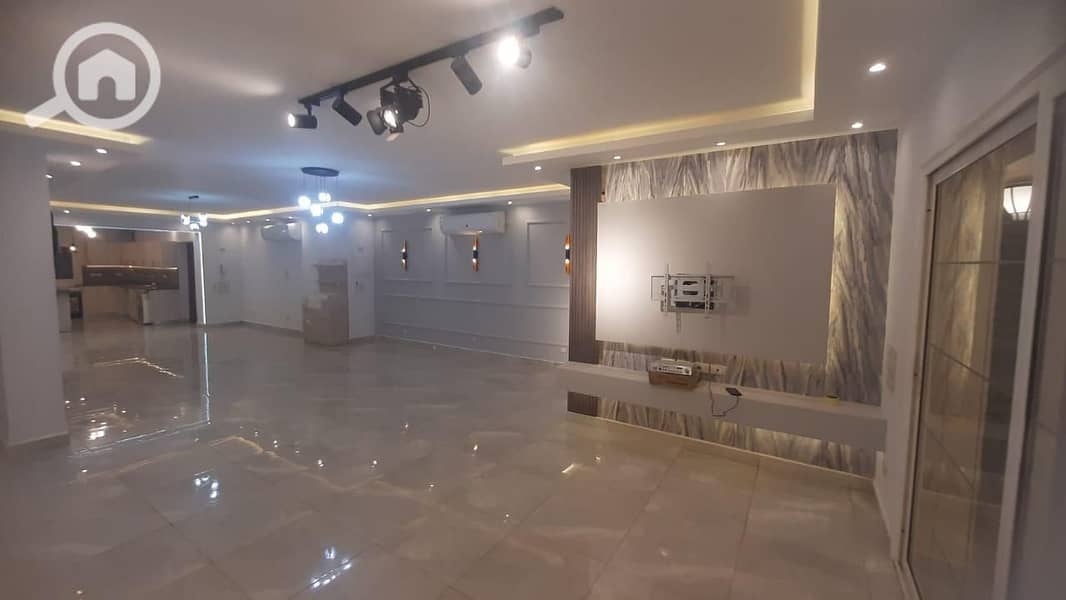 19 efe53a7d-645a-43bc-9174-04df8caa502f. jpeg