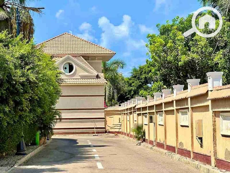 7 749b4b94-46ad-486d-afa9-6675e8612211-1_all_697689. jpg