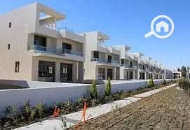 6 download (3) - Copy - Copy. jpg