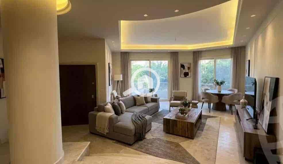 4 c99ff697-9972-4672-b488-ab33b0f0a63a. jpg