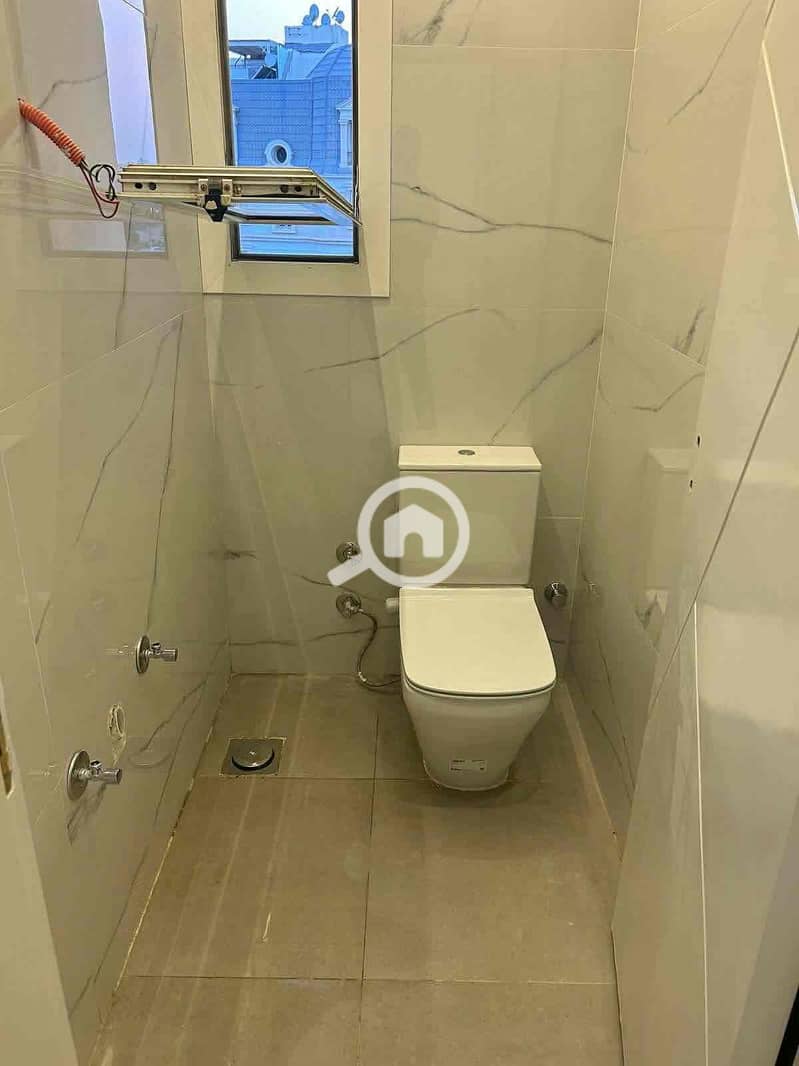 6 03a2ae315a3b403a1658790fda12134f. jpg