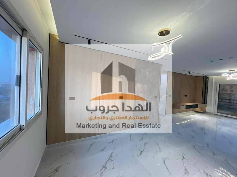 7 6e77ad60-2d97-4163-ba38-13c46e3b4502. jpg