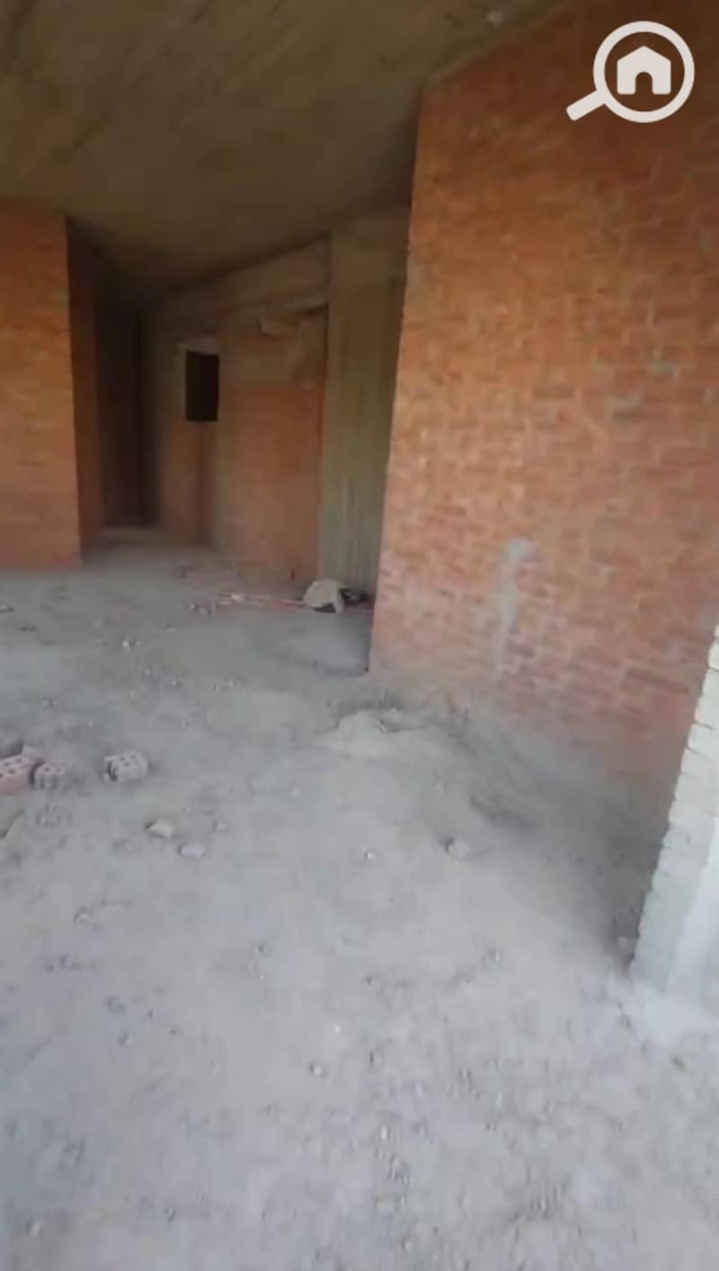 4 abb5bf9d-0ab9-4688-8d15-b9f558a0a16d. jpg