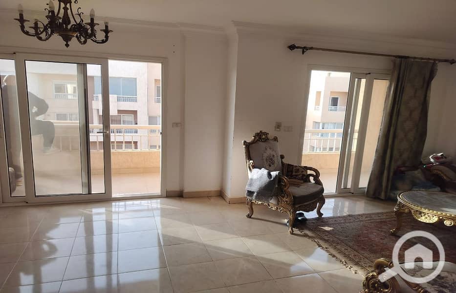 5 581c034f-1ba7-4b35-b9cb-7d2b192eea44. jpg