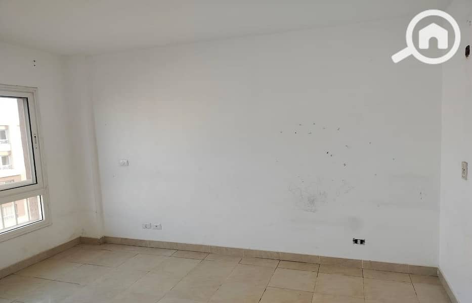 12 44643d8a-8c54-43a5-8bcc-089e8865f597. jpg