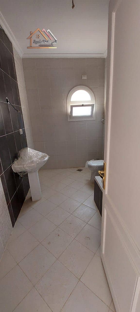 3 9b086fa8-98fd-46b6-accf-dbe655d8cdd8. jpg