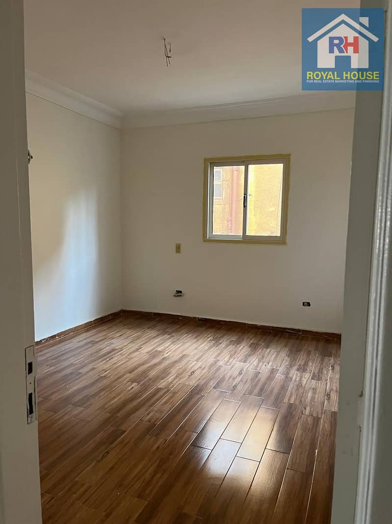 4 5598c744-8b14-42ee-860c-5c25b7edac99. jpg