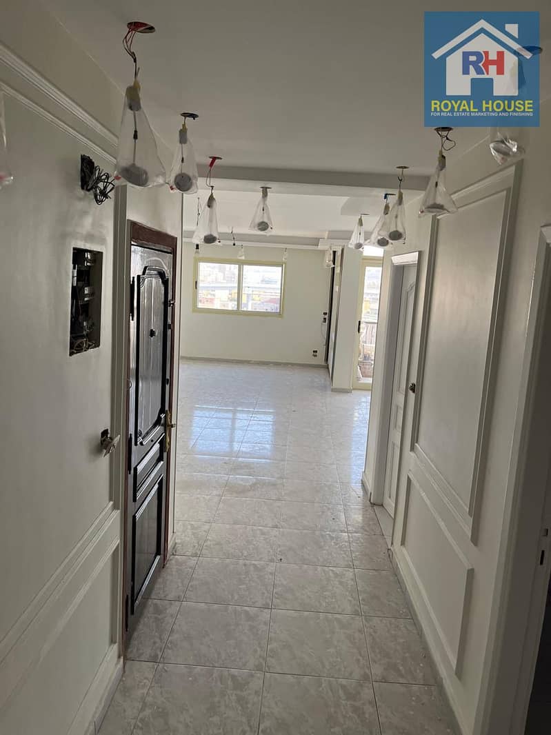 9 68e7d184-95f8-4d70-9903-0cd5a352b2e0. jpg