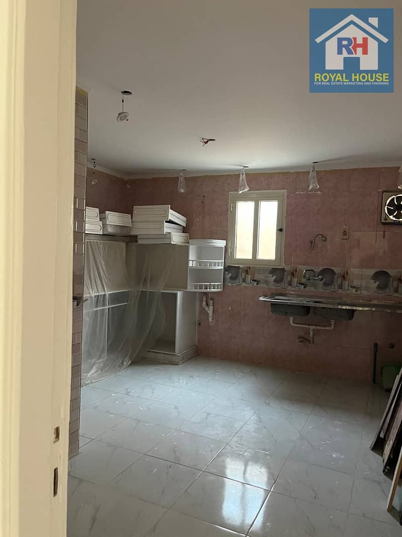 11 e95b4330-cc2e-4467-bd51-72ddcc010ad4. jpg