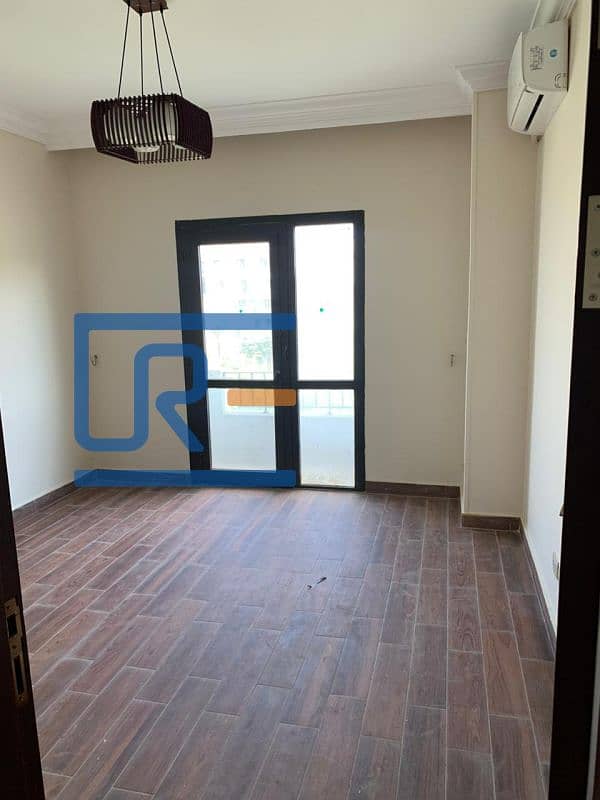 4 NDU1MTE5MDE3. jpeg