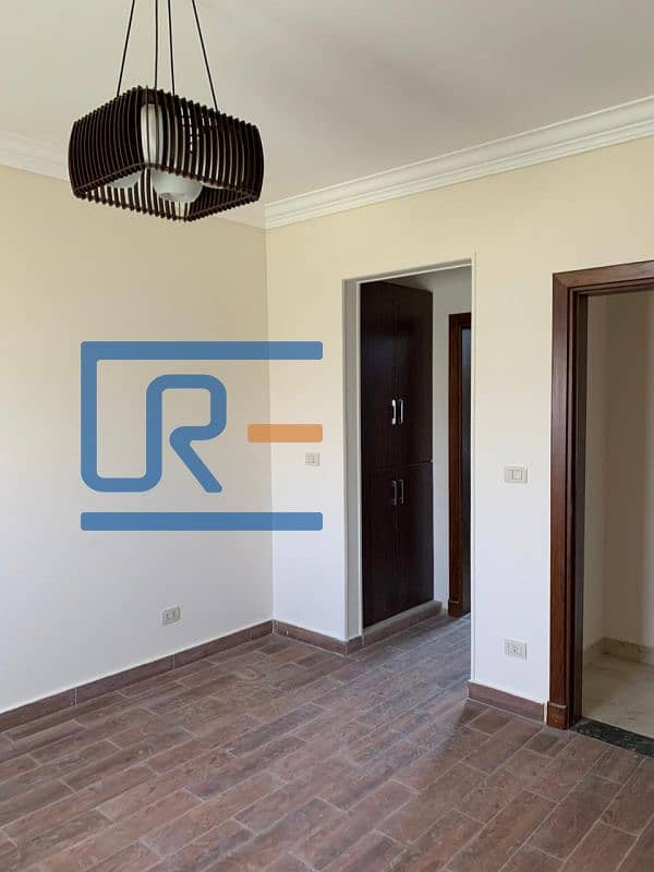 6 NTExNjg4NDU=. jpeg