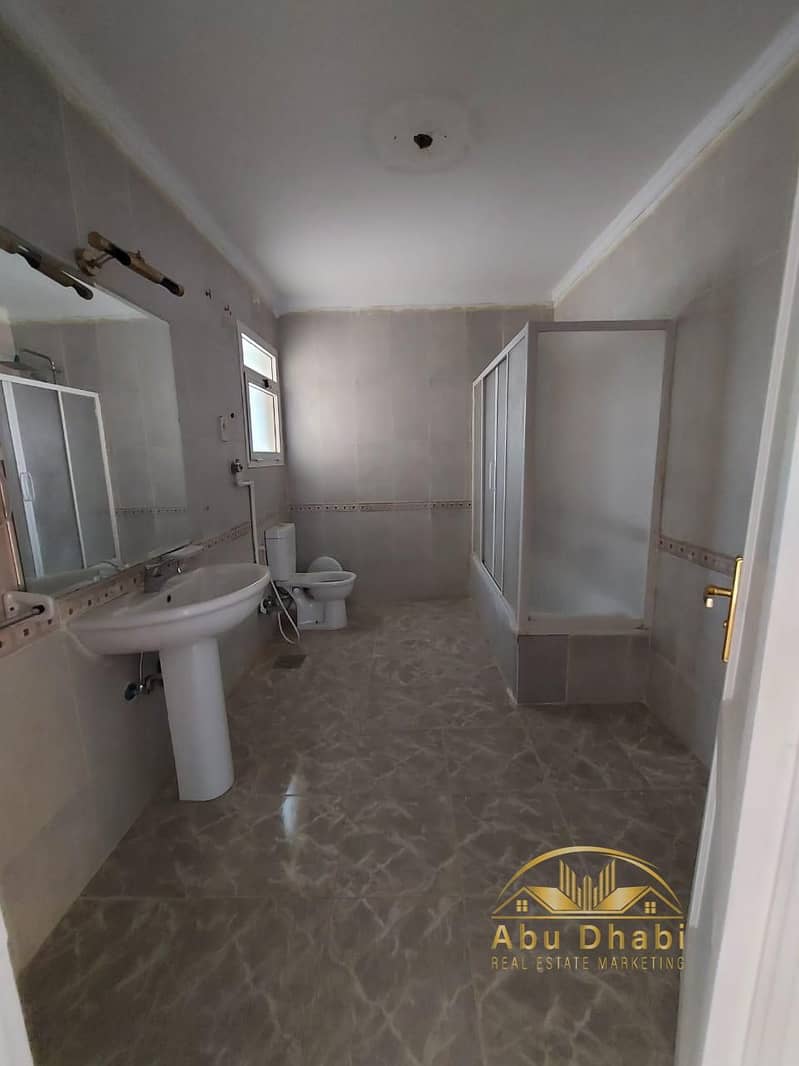 9 505860494_1298812502248401_6544129715220117087_n. jpg