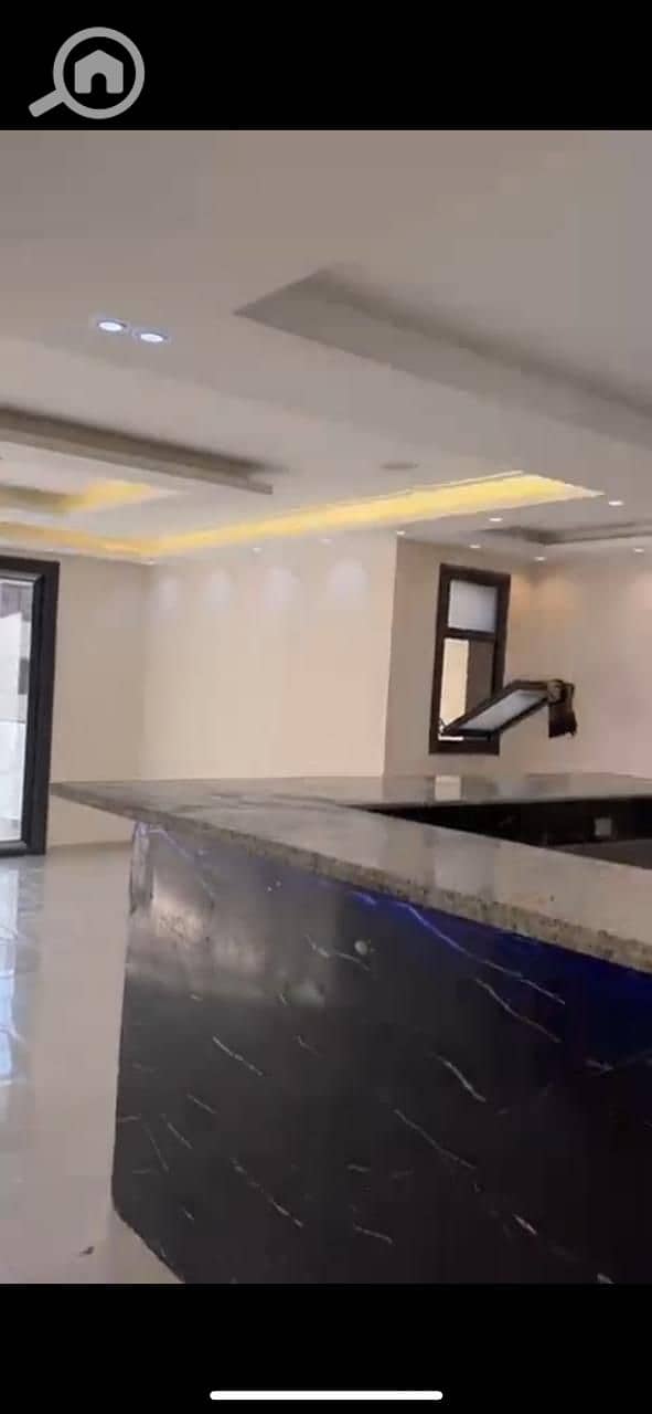 6 53411bbc-3867-4fbf-b677-c6928f0cf752. jpg