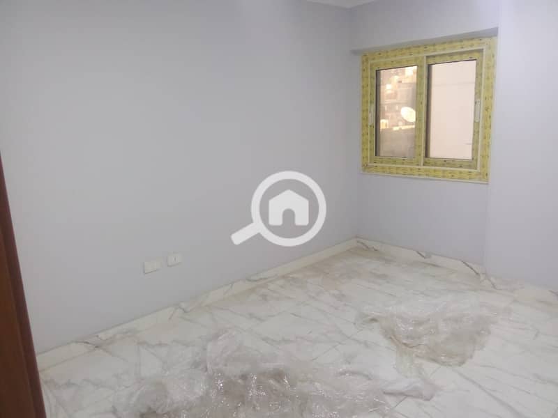 For rent, in the branches of Mohy El Din and the Hunting Club, an office of 200 meters, first use, 3 rooms. - Bild 4