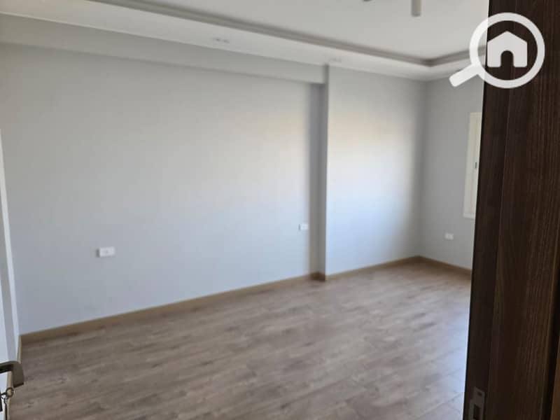 9 852ef8f1-6ce2-45a2-81ee-26ec6d07d9bf. jpg