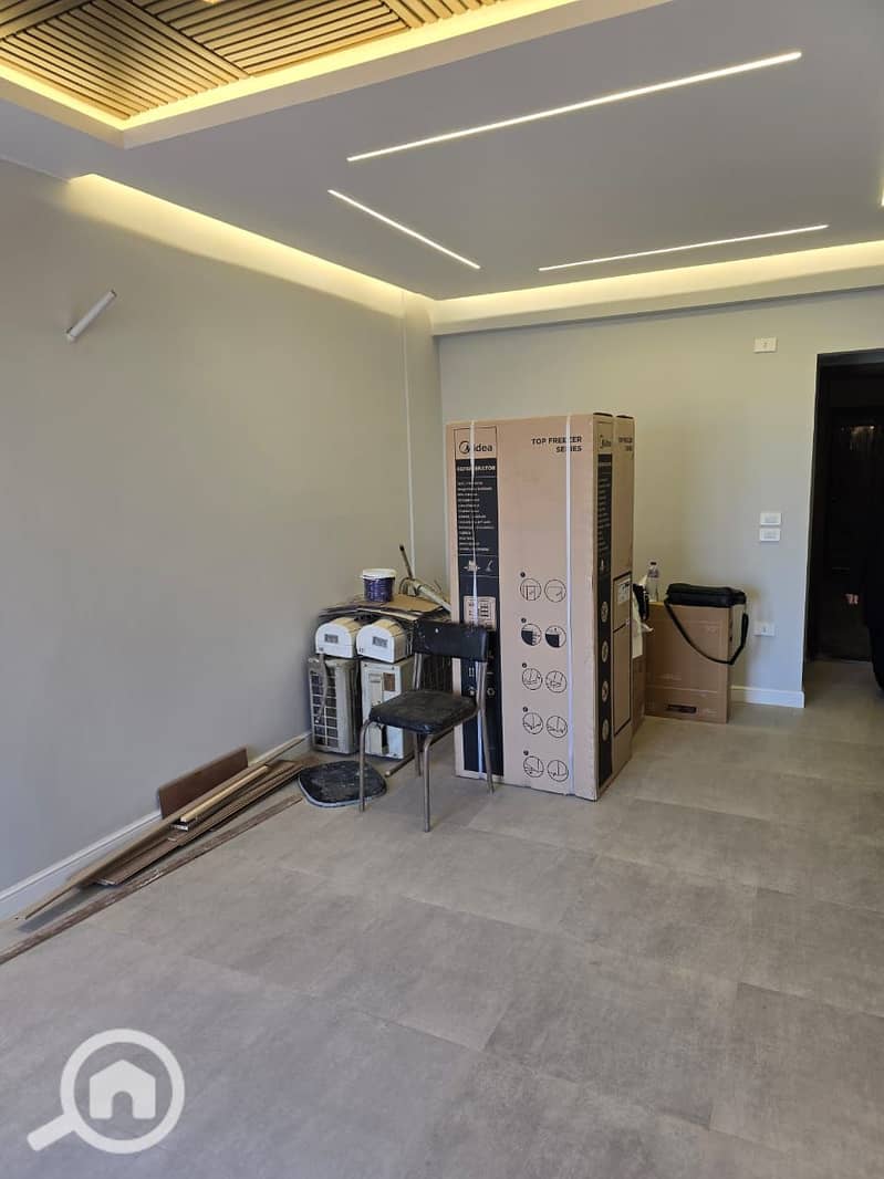 10 75827a34-fd17-40cc-a697-8f543ba30dec. jpg