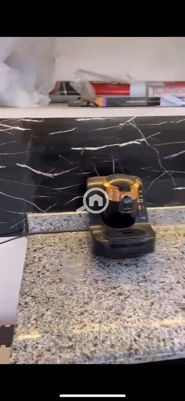 11 fe1d76fd-14bd-417c-a34e-5c502a265fd8. jpg