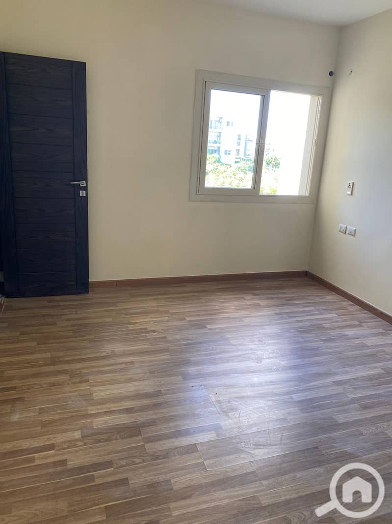 5 d648e6be-6c07-46eb-a1d3-03c43c0adbb4. jpg