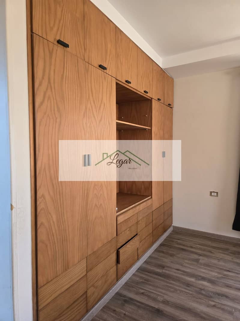 3 c5de424e-2905-4b0c-82f0-dca35938f8bd. jpg