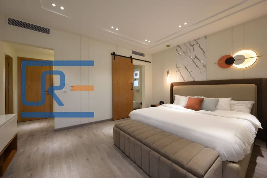 6 8b1650fa-af22-4423-8dfe-c83ee0d51cb4. jpg